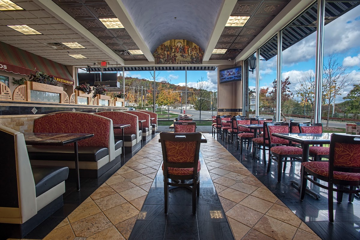 Anthony Francos Restaurant &amp; Pizzeria