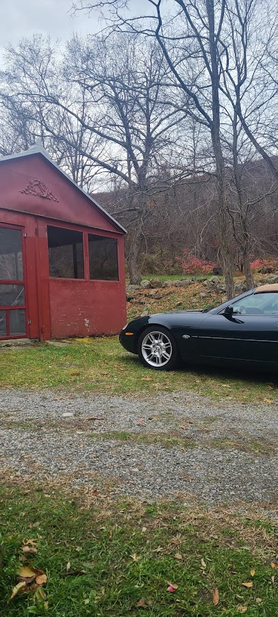 The Cottage at Willow Lake farms