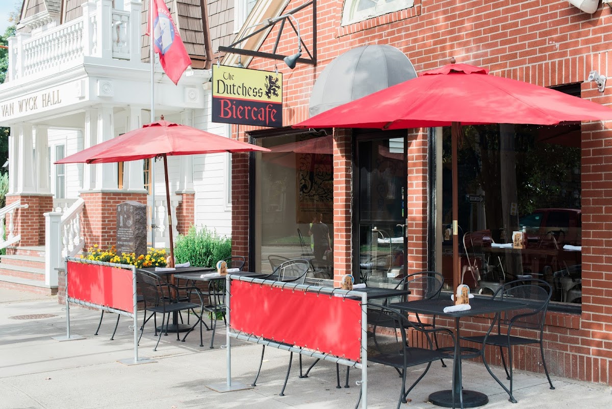 The Dutchess Biercafe