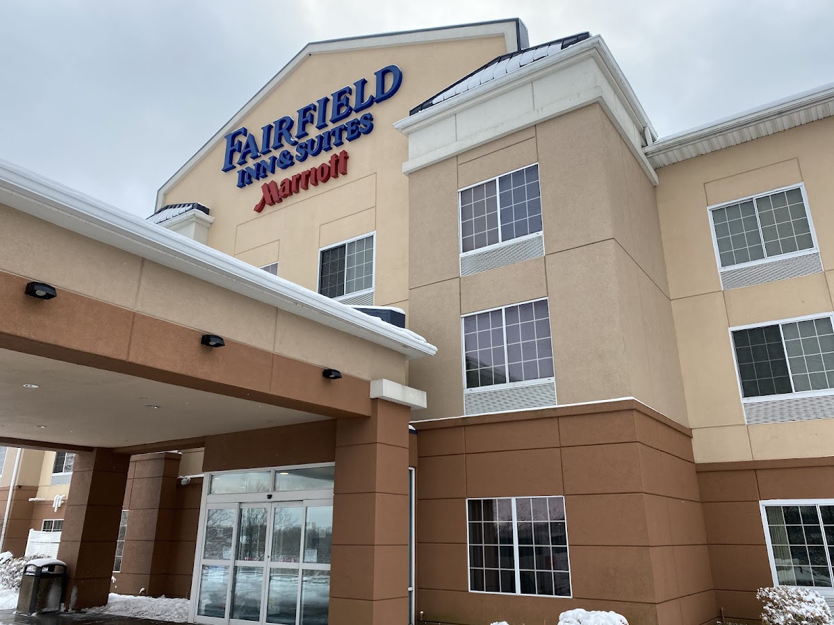 Fairfield Inn & Suites