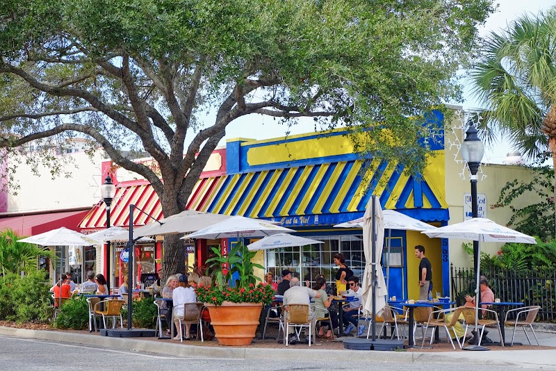 C'est La Vie - Pastries Breakfast & Dinner featured image