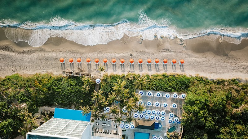 Jupiter Beach Resort & Spa