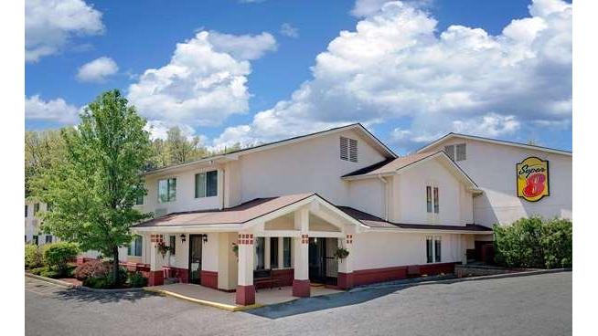 Super 8 by Wyndham Newburgh/West Point Near Stewart Airport featured image